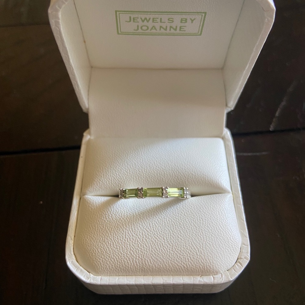 Jewels by Joanne Sterling Silver Diamond Peridot
